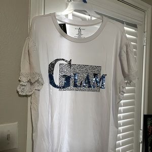 Perfect dress up/dress down white tee